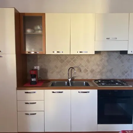 Lisa's Lovely House 부도니