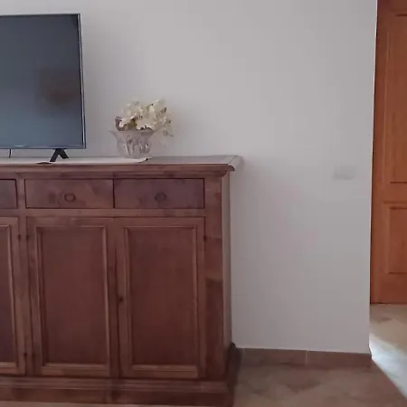 Lisa's Lovely House 부도니