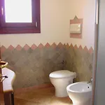 Lisa's Lovely House *