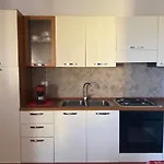 Lisa's Lovely House 부도니