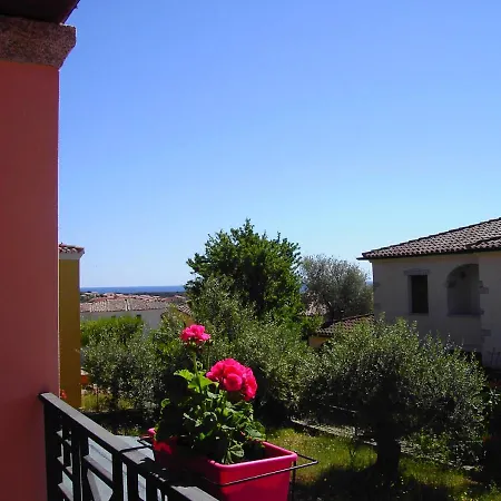 Lisa's Lovely House Budoni